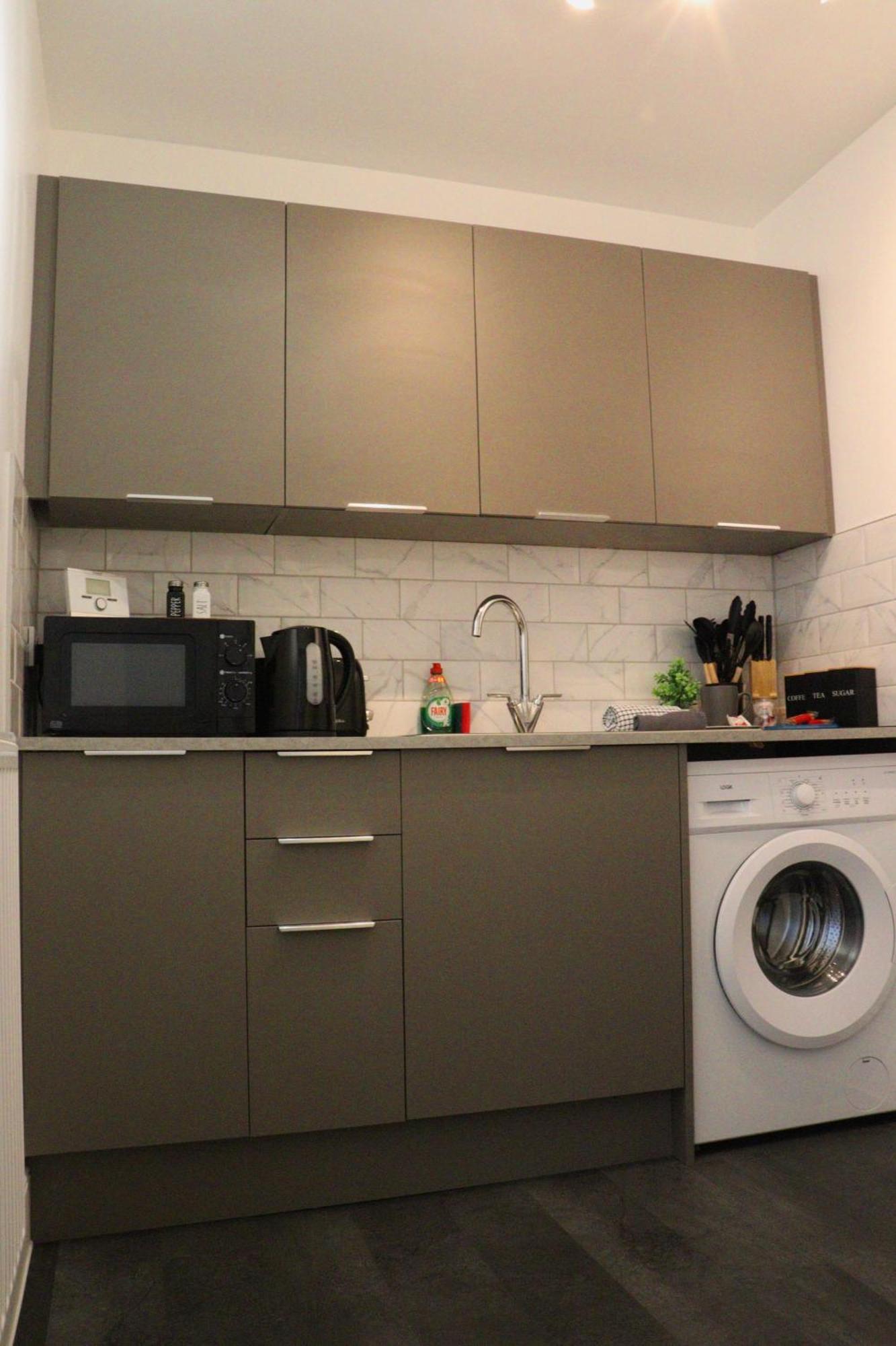 Brand New Modern Apartments Steps From Gloucester Quays מראה חיצוני תמונה